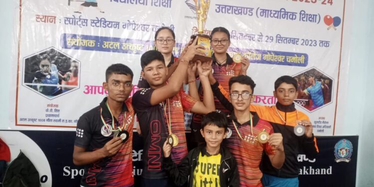 चिल्ड्रंस एकेडमी के पाॅंच विद्यार्थियों का टेबल टेनिस में राष्ट्रीय स्तर के लिए हुआ चयन